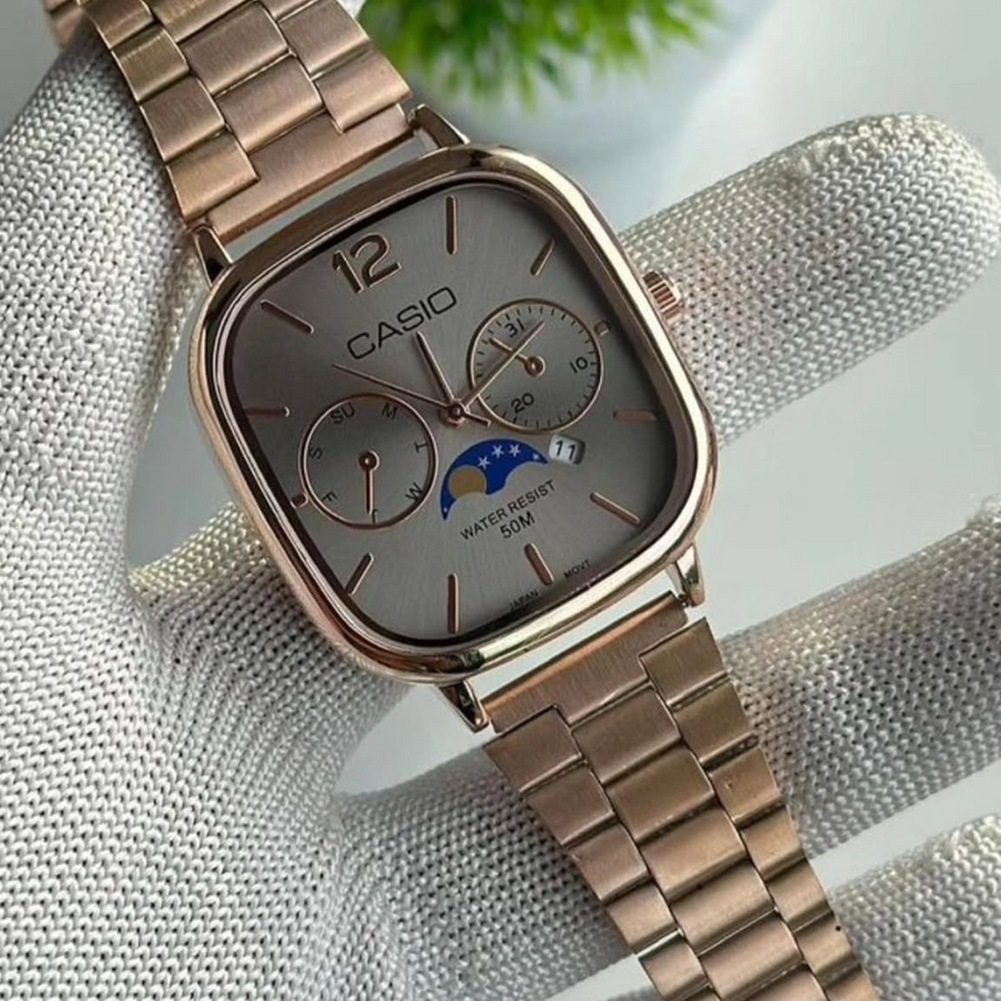 Cassiio Rose Gold Analog Watch – Day/Date Display, Moonphase Design, 50M Water Resistant